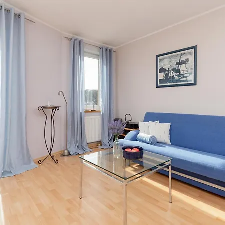 Towarowa By Renters Apartament