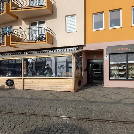 Towarowa By Renters Apartament
